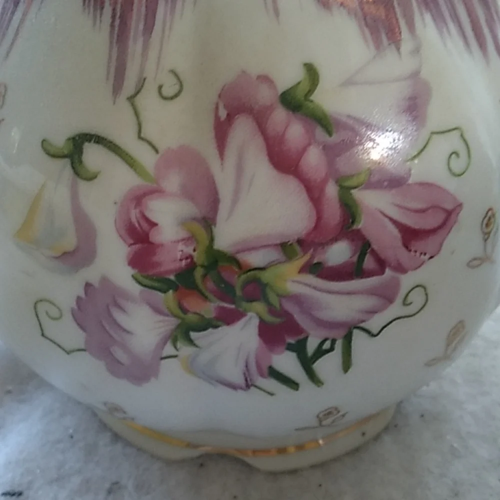 Vintage Royal Crown Fine China 3970 purple gold tea pot